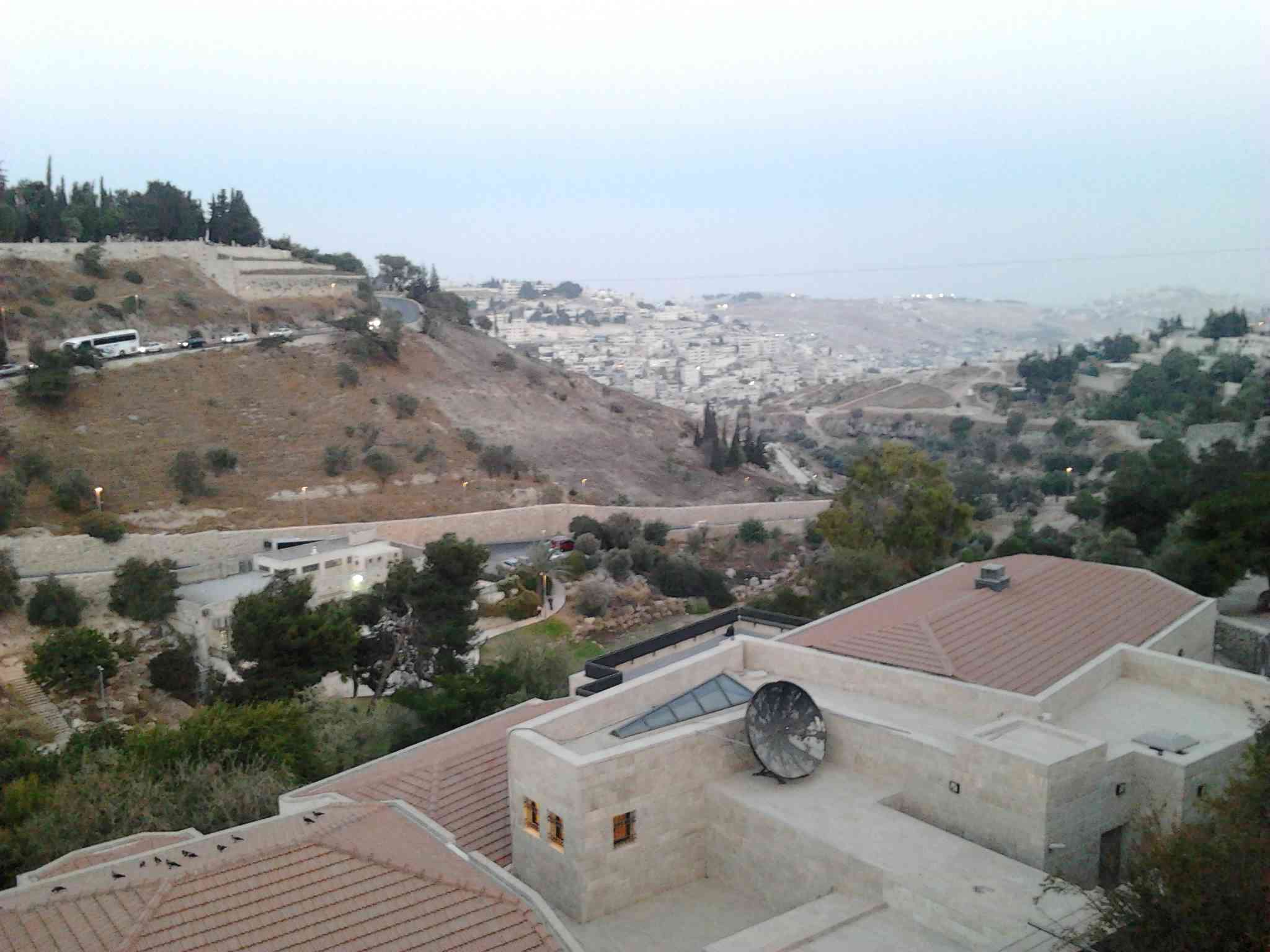 ISRAËL REVENDIQUE LA PROPRIÉTÉ DE TOUTE LAPALESTINE
